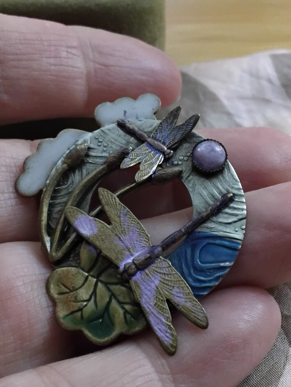 Silver Forest Dragonfly Brooch/ Pin - Picture 3 of 3